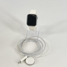 Load image into Gallery viewer, Apple Watch (Series 9) 41mm Silver WiFi 64GB