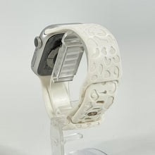 Load image into Gallery viewer, Apple Watch (Series 9) 41mm Silver WiFi 64GB