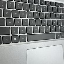 Load image into Gallery viewer, Dell Latitude 5540 15.6 Silver 1.9 GHz Intel Core i7 13th Gen. 16GB RAM 512GB Solid State Drive