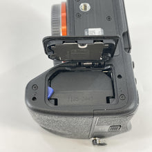 Load image into Gallery viewer, Sony Alpha 7 IV 33MP Black