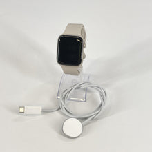 Load image into Gallery viewer, Apple Watch (SE) 2nd Gen. 44mm Gold WiFi 32GB
