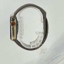 Load image into Gallery viewer, Apple Watch (Series 6) 40mm Gold Unlocked 32GB
