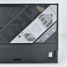 Load image into Gallery viewer, Asus ROG Strix Scar 18 G834 18 Black 2.2 GHz Intel Core i9 14th Gen. 32GB RAM 1TB Solid State Drive NVIDIA GeForce RTX 4080 12 GB