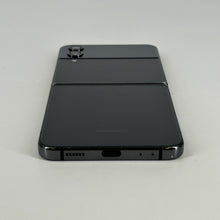 Load image into Gallery viewer, Galaxy Z Flip4 8GB RAM 128GB Grey (Verizon)