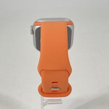 Load image into Gallery viewer, Apple Watch (Series 8) 41mm Silver Unlocked 32GB