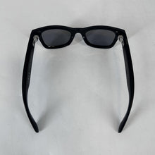 Load image into Gallery viewer, Meta Ray-Ban Meta Wayfarer (Gen 1) Matte Black 32GB