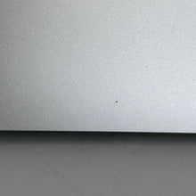 Load image into Gallery viewer, Dell XPS 15 9570 Silver 2.2 GHz Intel Core i7 8th Gen. 16GB RAM 256GB Solid State Drive NVIDIA GeForce GTX 1050 Ti 4 GB