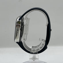 Load image into Gallery viewer, Apple Watch (Series 7) 45mm Silver Unlocked 32GB