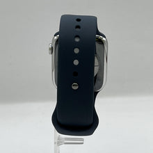 Load image into Gallery viewer, Apple Watch (Series 7) 45mm Silver Unlocked 32GB