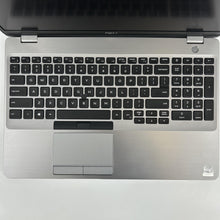 Load image into Gallery viewer, Dell Latitude 5510 15.6 Gray 1.1 GHz Intel Core i7 10th Gen. 16GB RAM 512GB Solid State Drive