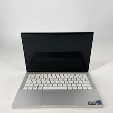 Load image into Gallery viewer, Razer Book 13.4 Silver 2.8 GHz Intel Core i7 11th Gen. 16GB RAM 1TB Solid State Drive