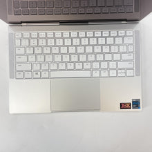 Load image into Gallery viewer, Razer Book 13.4 Silver 2.8 GHz Intel Core i7 11th Gen. 16GB RAM 1TB Solid State Drive