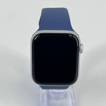 Load image into Gallery viewer, Apple Watch (SE) 2nd Gen. 44mm Silver Unlocked 32GB