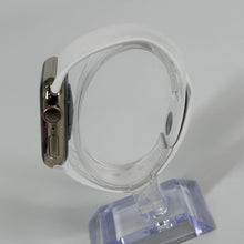 Load image into Gallery viewer, Apple Watch (Series 9) 41mm Gold Unlocked 64GB