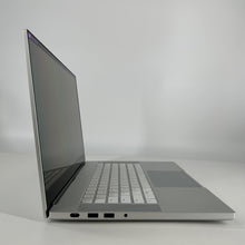 Load image into Gallery viewer, Razer Blade 15 Studio Edition 2019 Silver 2.6 GHz Intel Core i7 9th Gen. 32GB RAM 1TB Solid State Drive NVIDIA Quadro RTX 5000 16 GB