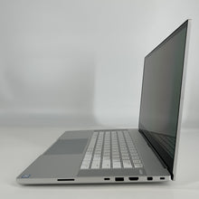 Load image into Gallery viewer, Razer Blade 15 Studio Edition 2019 Silver 2.6 GHz Intel Core i7 9th Gen. 32GB RAM 1TB Solid State Drive NVIDIA Quadro RTX 5000 16 GB
