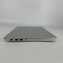 Load image into Gallery viewer, Razer Blade 15 Studio Edition 2019 Silver 2.6 GHz Intel Core i7 9th Gen. 32GB RAM 1TB Solid State Drive NVIDIA Quadro RTX 5000 16 GB