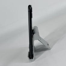 Load image into Gallery viewer, iPhone 11 64GB Black (Cricket)