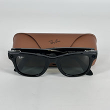 Load image into Gallery viewer, Meta Ray-Ban Meta Wayfarer (Gen 2) Shiny Black 32GB