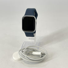 Load image into Gallery viewer, Apple Watch (SE) 2nd Gen. 40mm Silver WiFi 32GB