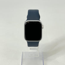 Load image into Gallery viewer, Apple Watch (SE) 2nd Gen. 40mm Silver WiFi 32GB