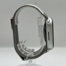 Load image into Gallery viewer, Apple Watch (Series 8) 45mm Silver WiFi 32GB