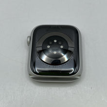 Load image into Gallery viewer, Apple Watch (Series 8) 45mm Silver WiFi 32GB