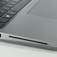 Load image into Gallery viewer, Dell Precision 3591 15.6 Gray 1.4 GHz Intel Core Ultra 7 32GB RAM 1TB Solid State Drive NVIDIA RTX 500 Ada 4 GB