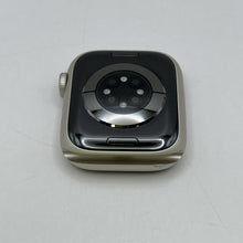 Load image into Gallery viewer, Apple Watch (Series 8) 41mm Gold Unlocked 32GB