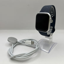 Load image into Gallery viewer, Apple Watch (Series 9) 45mm Silver Unlocked 64GB