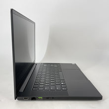Load image into Gallery viewer, Razer Blade 15 Base 2020 Black 2.6 GHz Intel Core i7 10th Gen. 16GB RAM 512GB Solid State Drive NVIDIA GeForce RTX 2060 6 GB