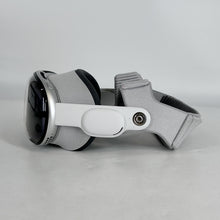Load image into Gallery viewer, Apple Vision Pro (M5) 256GB