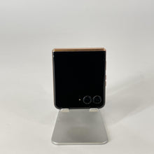 Load image into Gallery viewer, Motorola Razr Plus (2025) 256GB Brown (GSM Unlocked)