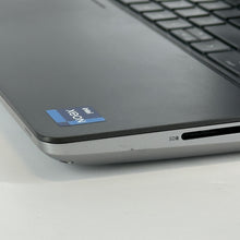 Load image into Gallery viewer, Dell Precision 7560 15.6 Gray 3.2 GHz 6-Core Intel Xeon W 64GB RAM 1TB Solid State Drive NVIDIA RTX A4000 8 GB