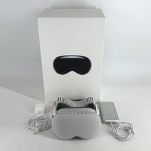 Load image into Gallery viewer, Apple Vision Pro (M5) 256GB