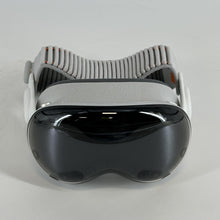 Load image into Gallery viewer, Apple Vision Pro (M5) 256GB