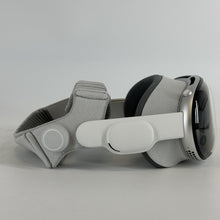 Load image into Gallery viewer, Apple Vision Pro (M5) 256GB