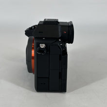 Load image into Gallery viewer, Sony Alpha 7 V 33MP Black