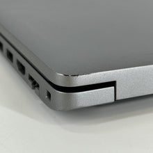 Load image into Gallery viewer, Dell Latitude 5520 15.6 Gray 3.0 GHz Intel Core i7 11th Gen. 16GB RAM 512GB Solid State Drive
