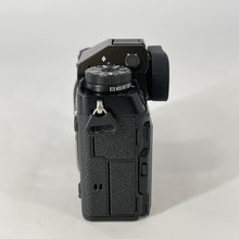 Load image into Gallery viewer, Fujifilm X-T5 40.2MP Black