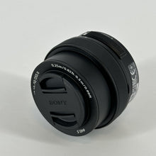 Load image into Gallery viewer, Sony Alpha ZV-E10 24.2MP Black