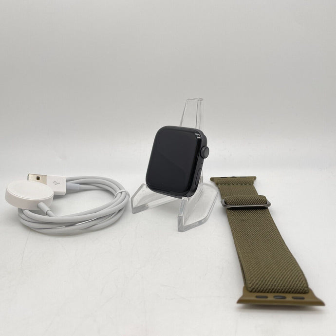 Apple Watch Series 6 (GPS) Space Gray Aluminum 44mm Green Sport Loop Very Good