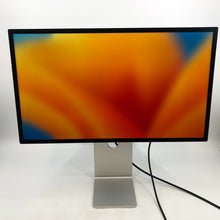 Load image into Gallery viewer, Studio Display 2022 Nano-Textured 5k 27-Inch - Excellent Condition w/ Stand