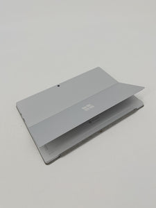 Microsoft Surface Pro 4 12.3" Silver QHD+ 2.4GHz i5-6300U 4GB 128GB - Very Good