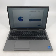 Load image into Gallery viewer, Dell Latitude 5520 15.6&quot; FHD 2.6GHz i5-1145G7 4GB 256GB SSD Excellent Condition