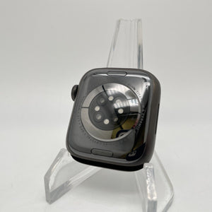 Apple Watch Series 7 Cellular Space Black Titanium 45mm Milanese Loop Excellent