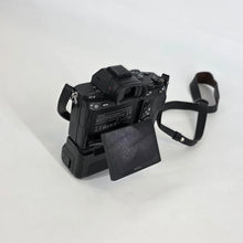 Load image into Gallery viewer, Sony Alpha 7 III 24.2MP Black