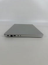 Load image into Gallery viewer, Razer Blade 15 Base 2020 Silver 2.6 GHz Intel Core i7 10th Gen. 32GB RAM 512GB Solid State Drive NVIDIA GeForce RTX 2070 8 GB