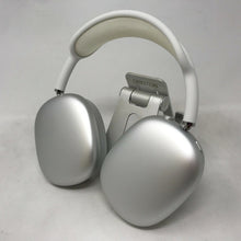 Load image into Gallery viewer, AirPods Max Silver Wireless Over-Ear Headset Excellent Condition + Smart Case