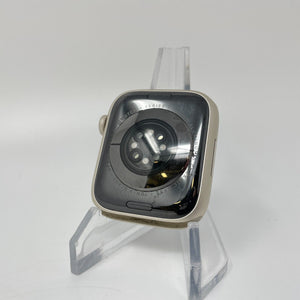 Apple Watch Series 7 (GPS) Silver Aluminum 45mm Starlight Sport Band Excellent